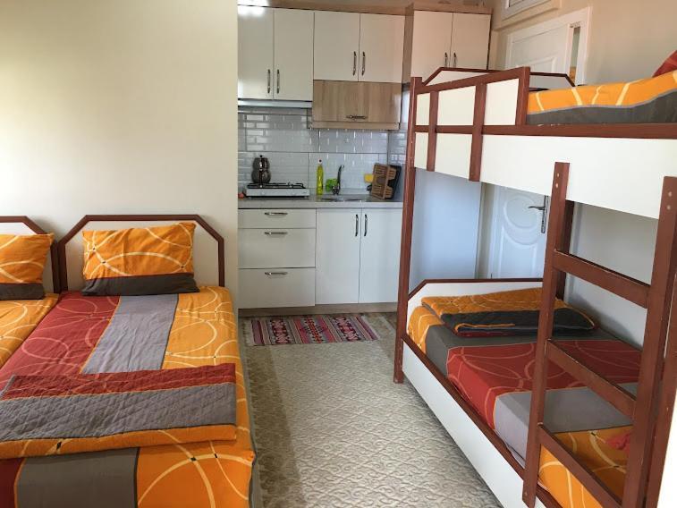 Saglik Apart Pansiyon Erdek Exterior foto