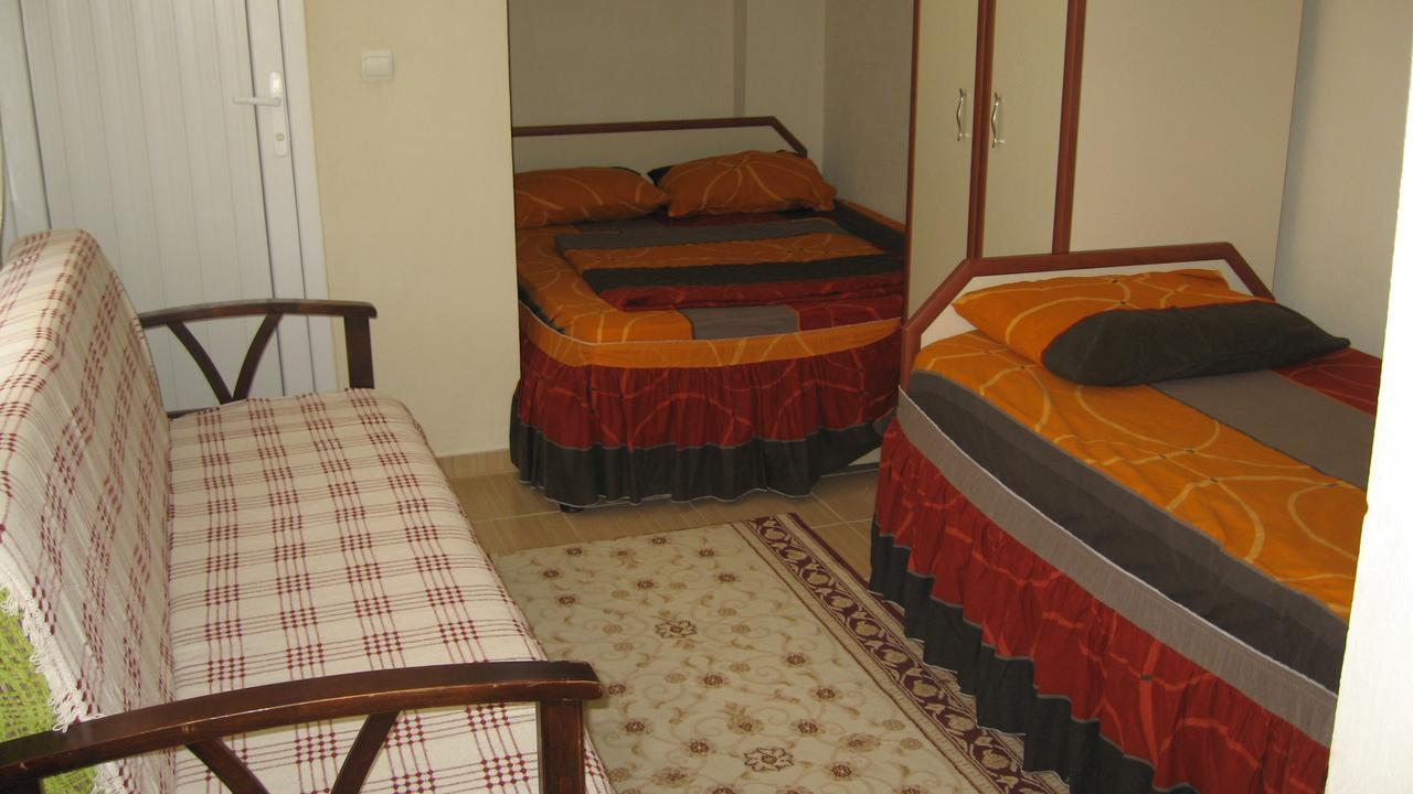 Saglik Apart Pansiyon Erdek Exterior foto