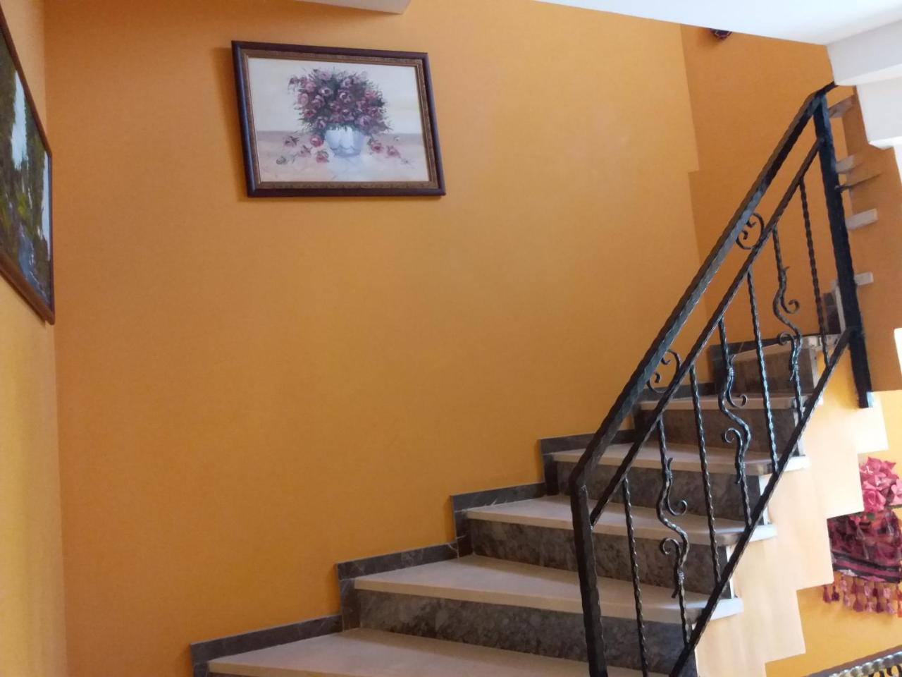 Saglik Apart Pansiyon Erdek Exterior foto