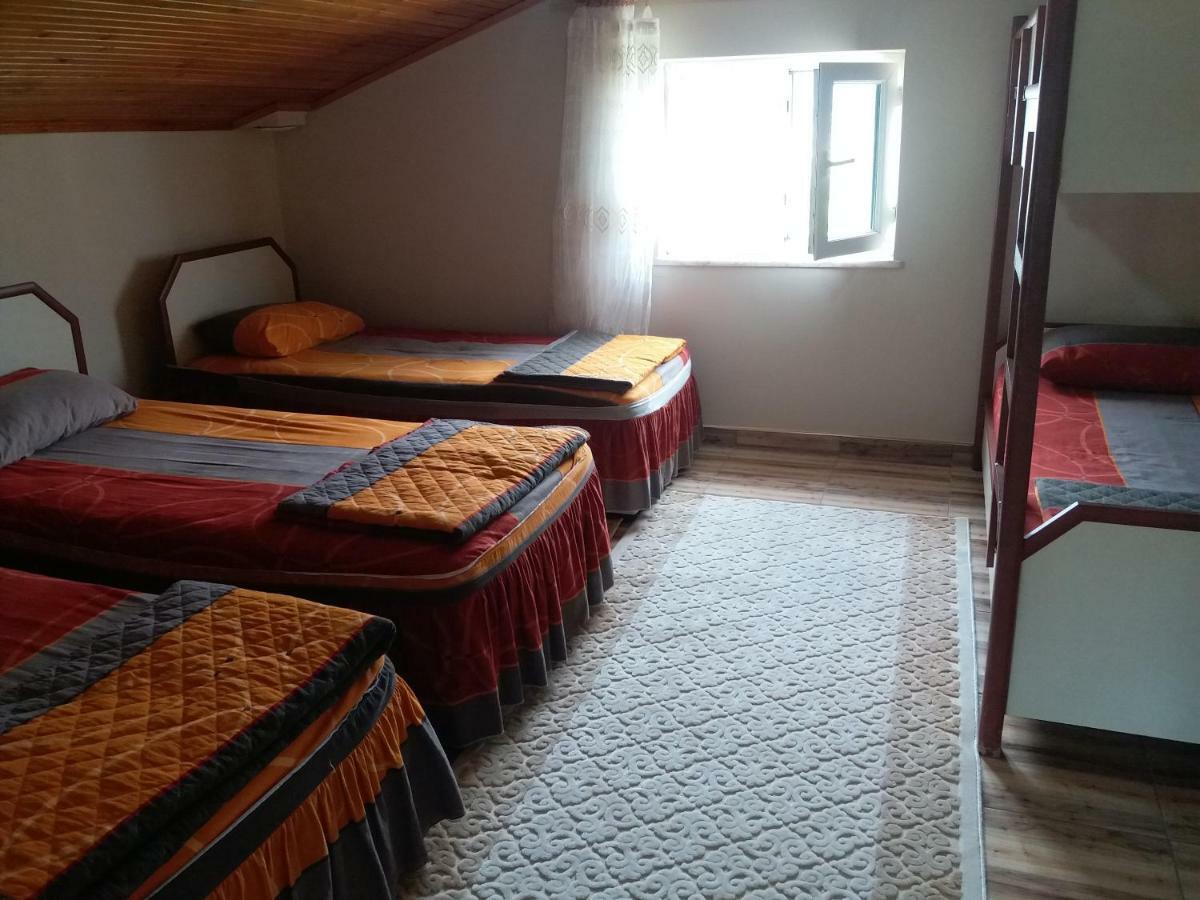 Saglik Apart Pansiyon Erdek Exterior foto